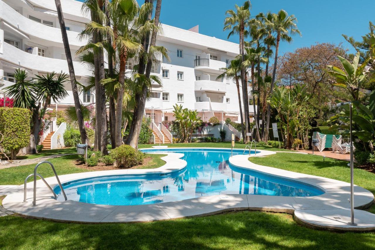 Real 421 * Marbella